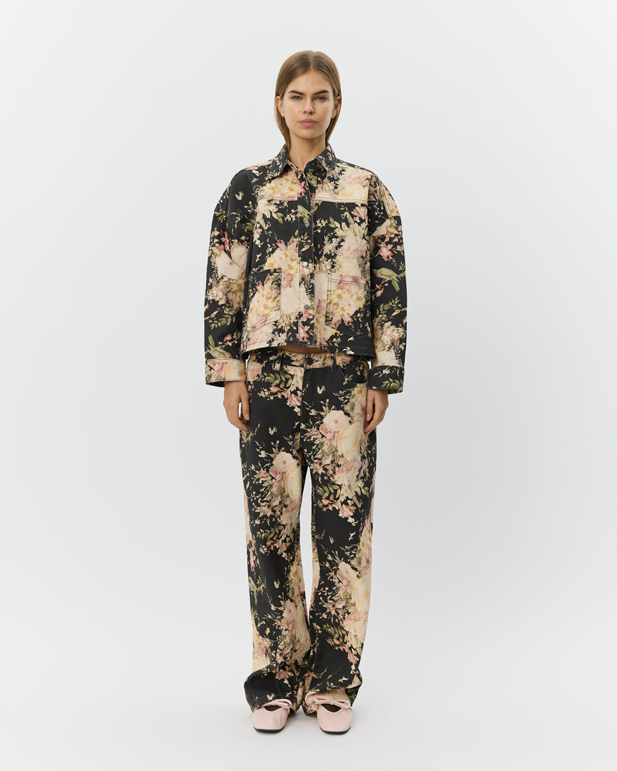 Sofie Schnoor WOMEN AMAYA SW BOXY DENIM JAKKE Jakke 9069 Flower mix