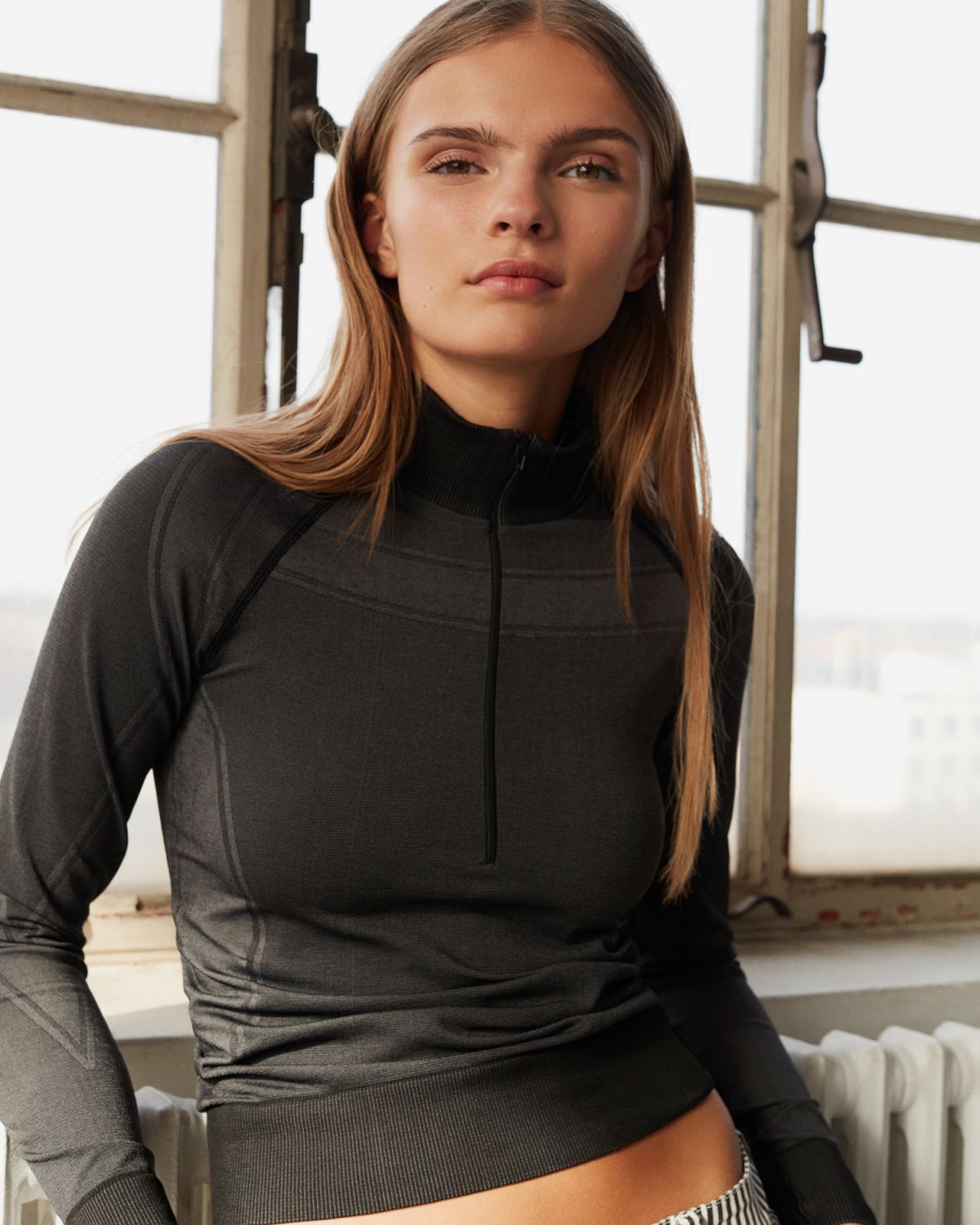 Sofie Schnoor SPORT ASHASW T-SHIRT LONG SLEEVE T-shirt lang ærmet 8010 Grey melange