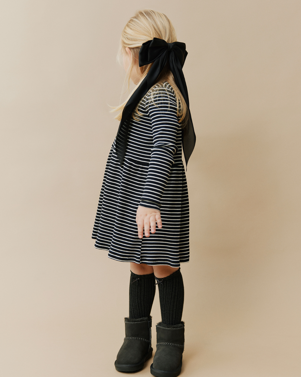 Sofie Schnoor KIDS BERRASK KJOLE Kjole 1017 Black striped