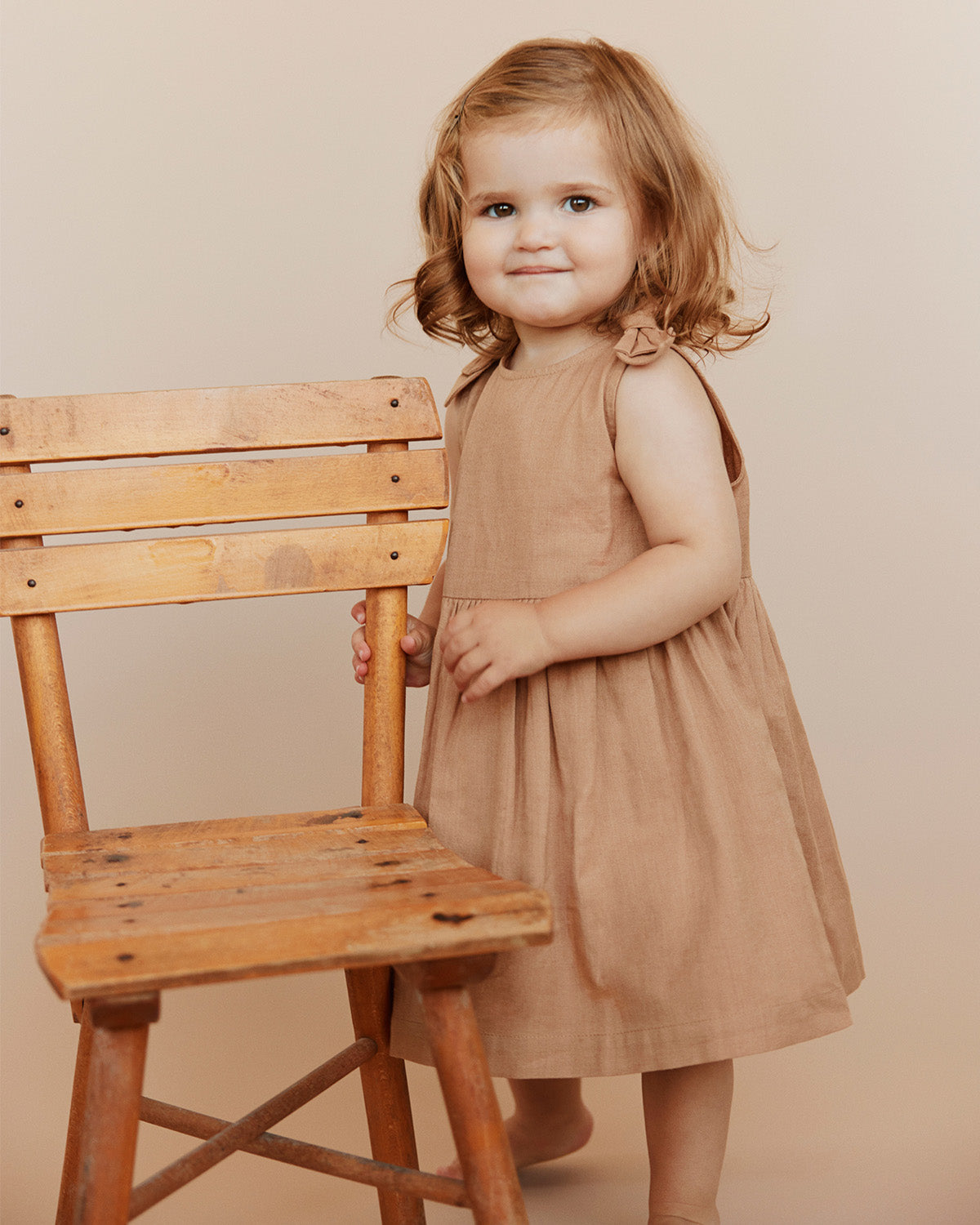 Sofie Schnoor BABY GLADYSB KJOLE Kjole 7149 Soft Brown