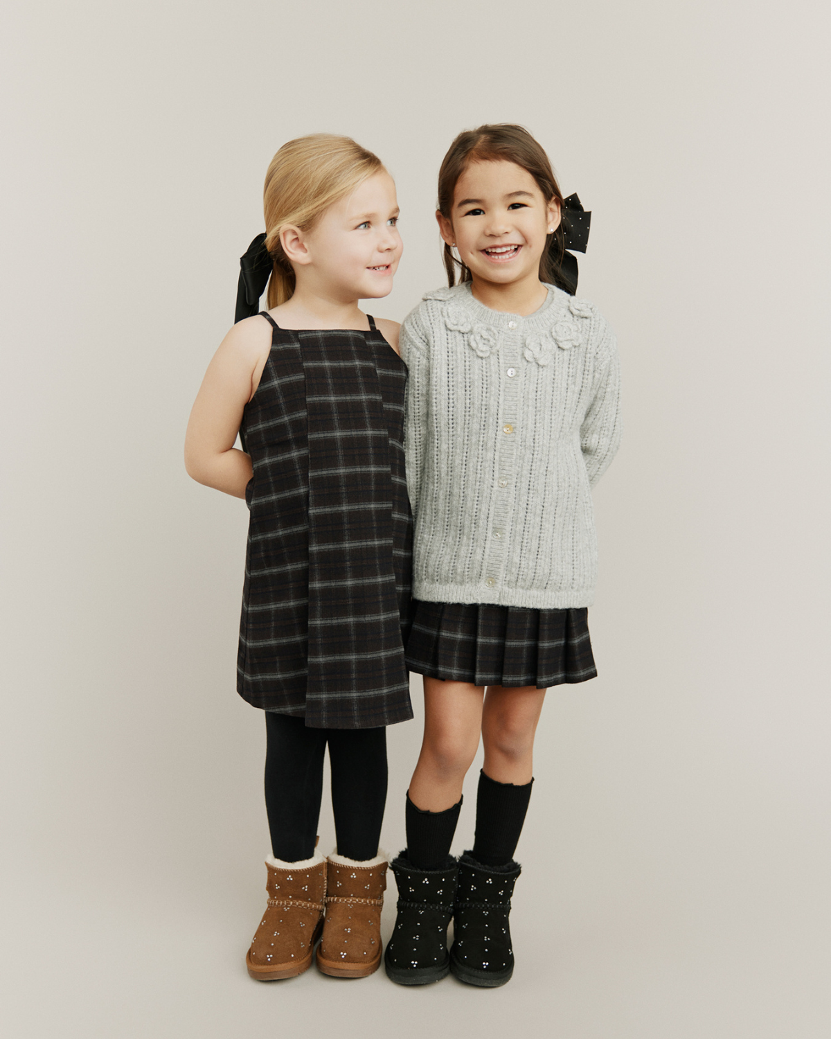 Sofie Schnoor KIDS HENNYSB CARDIGAN Cardigan 8010 Grey melange