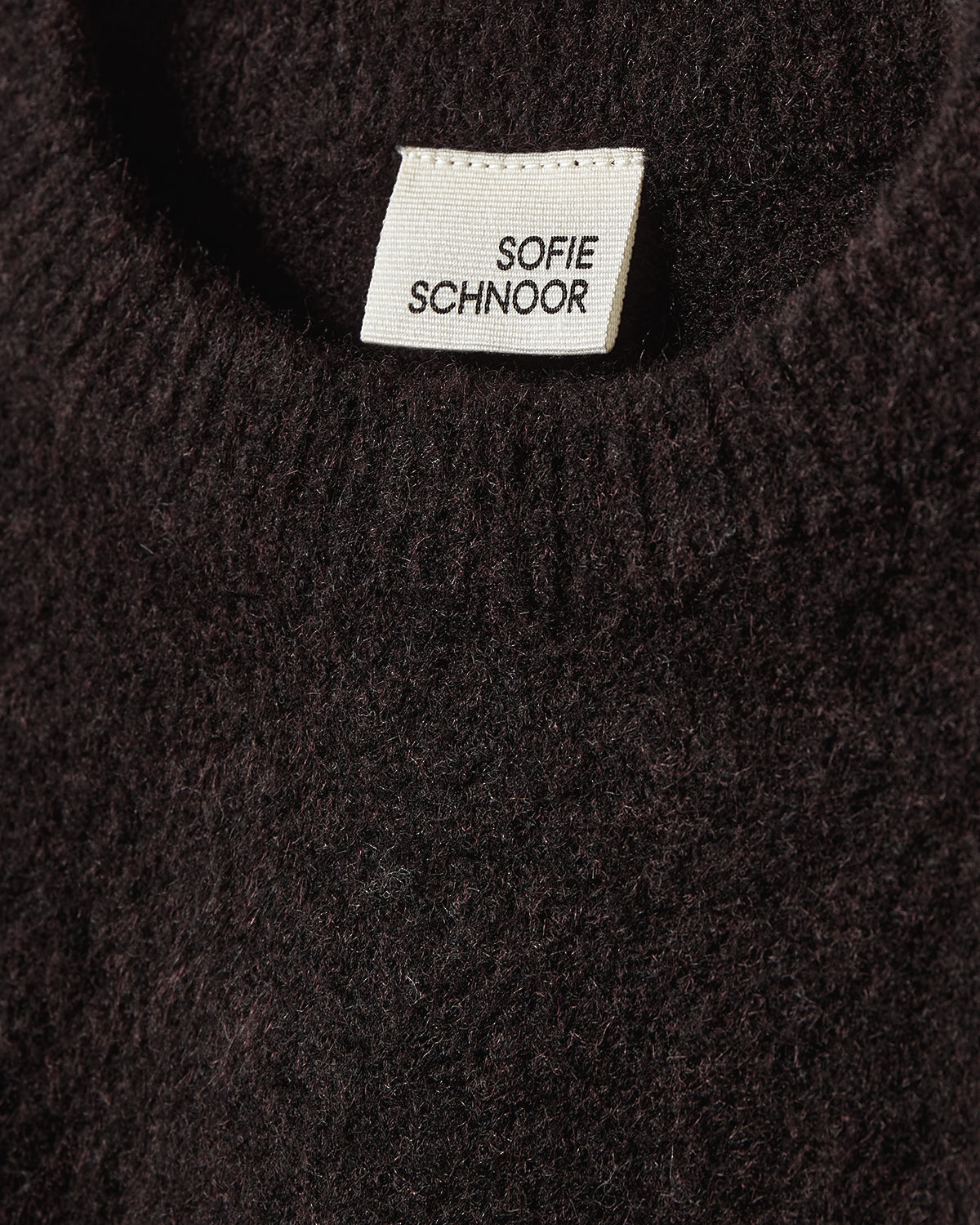 Sofie Schnoor YOUNG MAGNASY STRIK Strik 7025 Dark brown