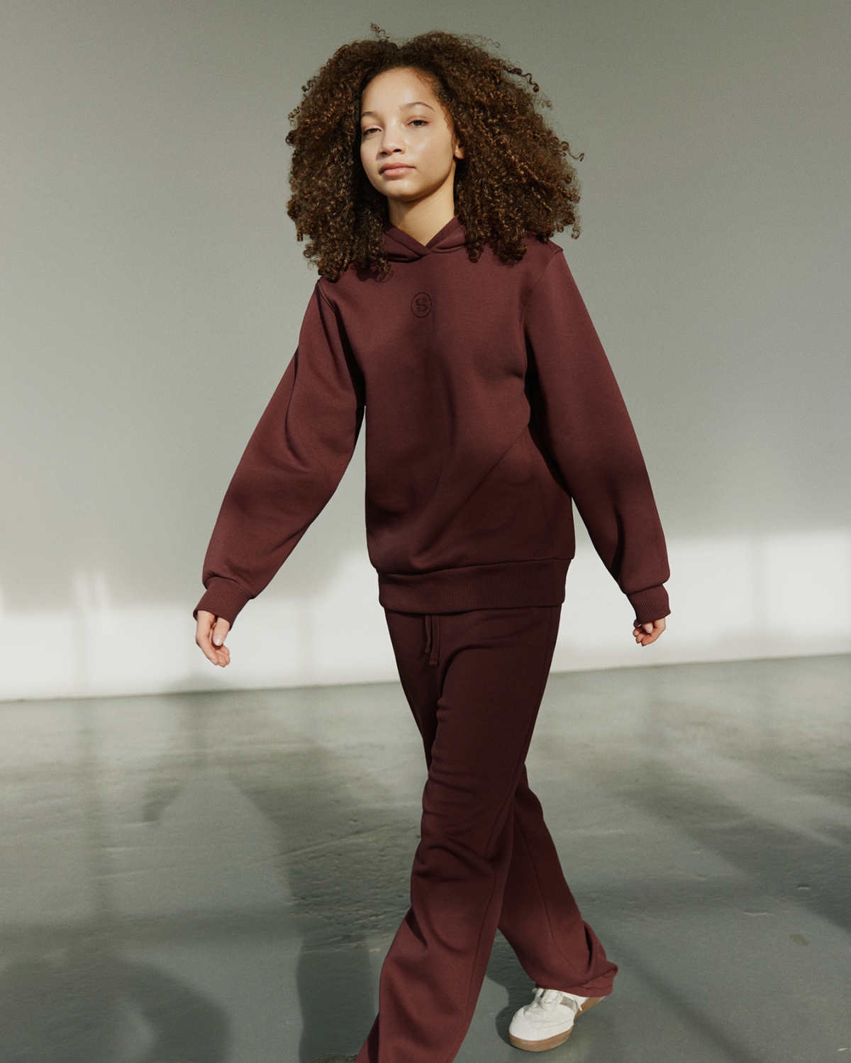 Sofie Schnoor YOUNG SIMONASY HÆTTETRØJE Hættetrøje 4162 Plum