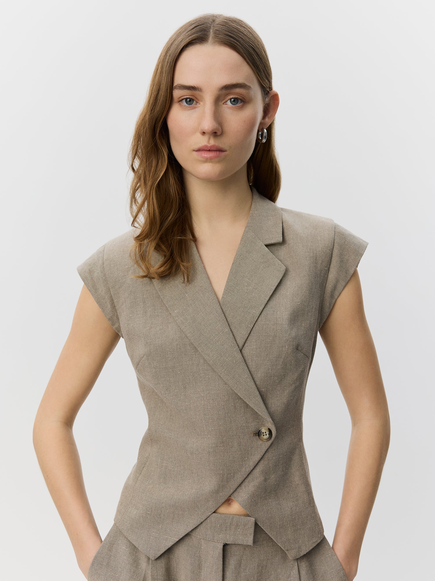 Sofie Schnoor WOMEN MAJSESW HØR MIX CAP ÆRMET BLAZER Blazer 7042 Dark sand