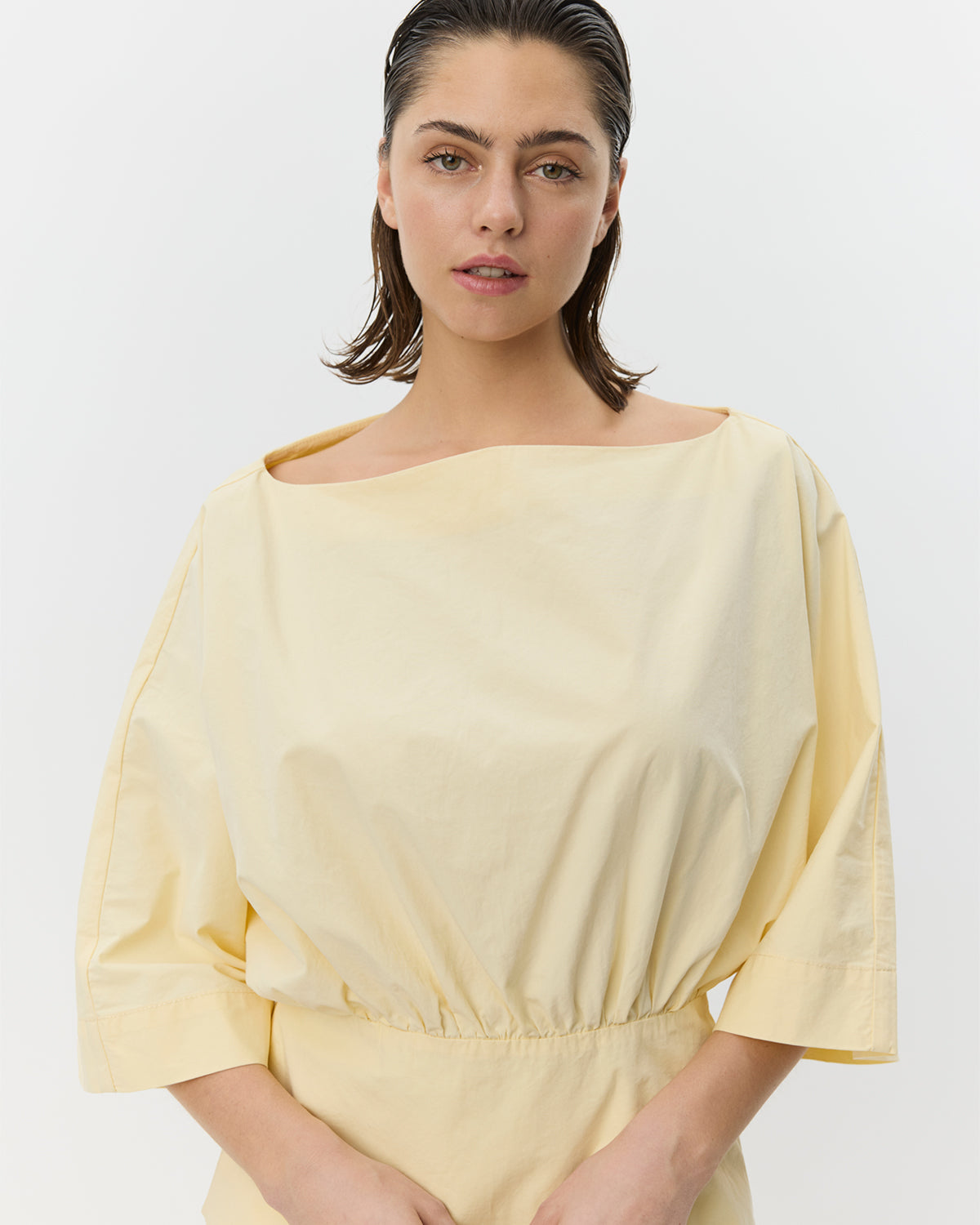 Sofie Schnoor WOMEN MIKKASW HALS MED BÅD UDSKÆRING BLUSE Bluse 2026 Light yellow