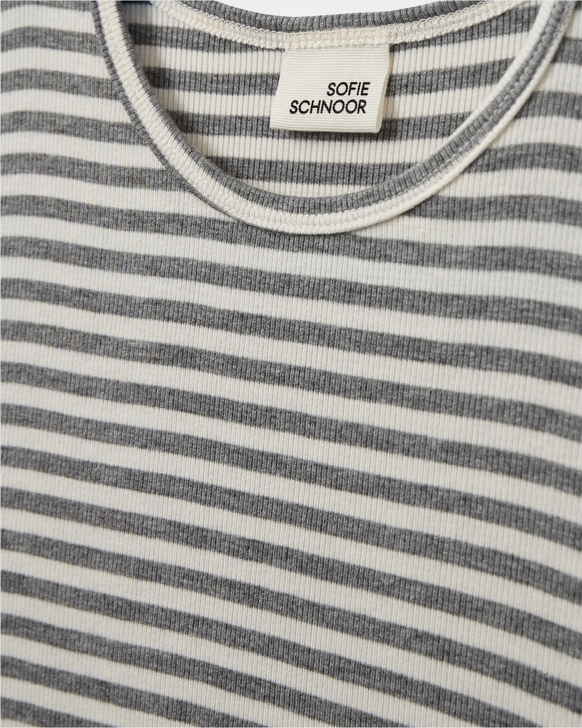 Sofie Schnoor YOUNG NATALIASY RIB T-SHIRT T-shirt 8048 Grey Striped