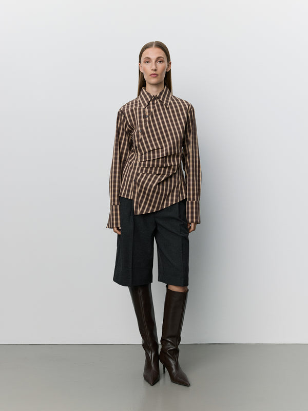 PAIGESW ASYMMETRISK SKJORTE