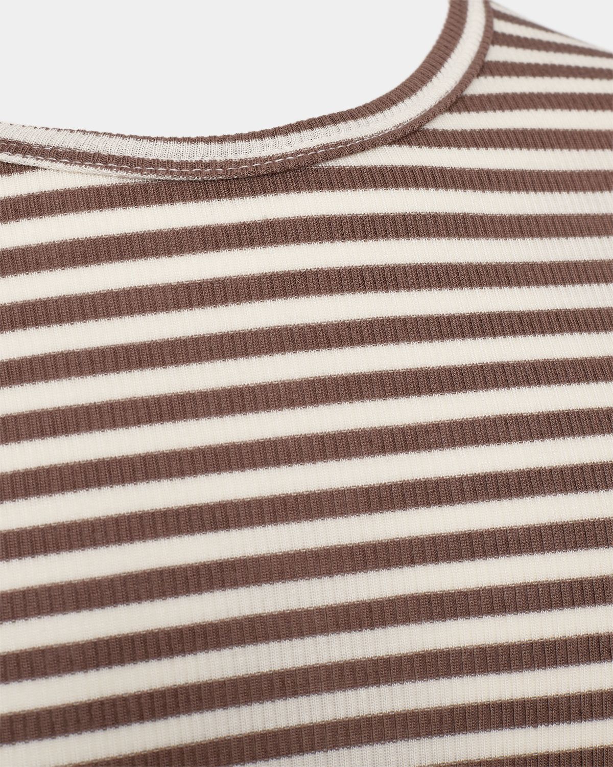 Sofie Schnoor YOUNG PETRICIASY T-SHIRT T-shirt 7113 Brown Striped