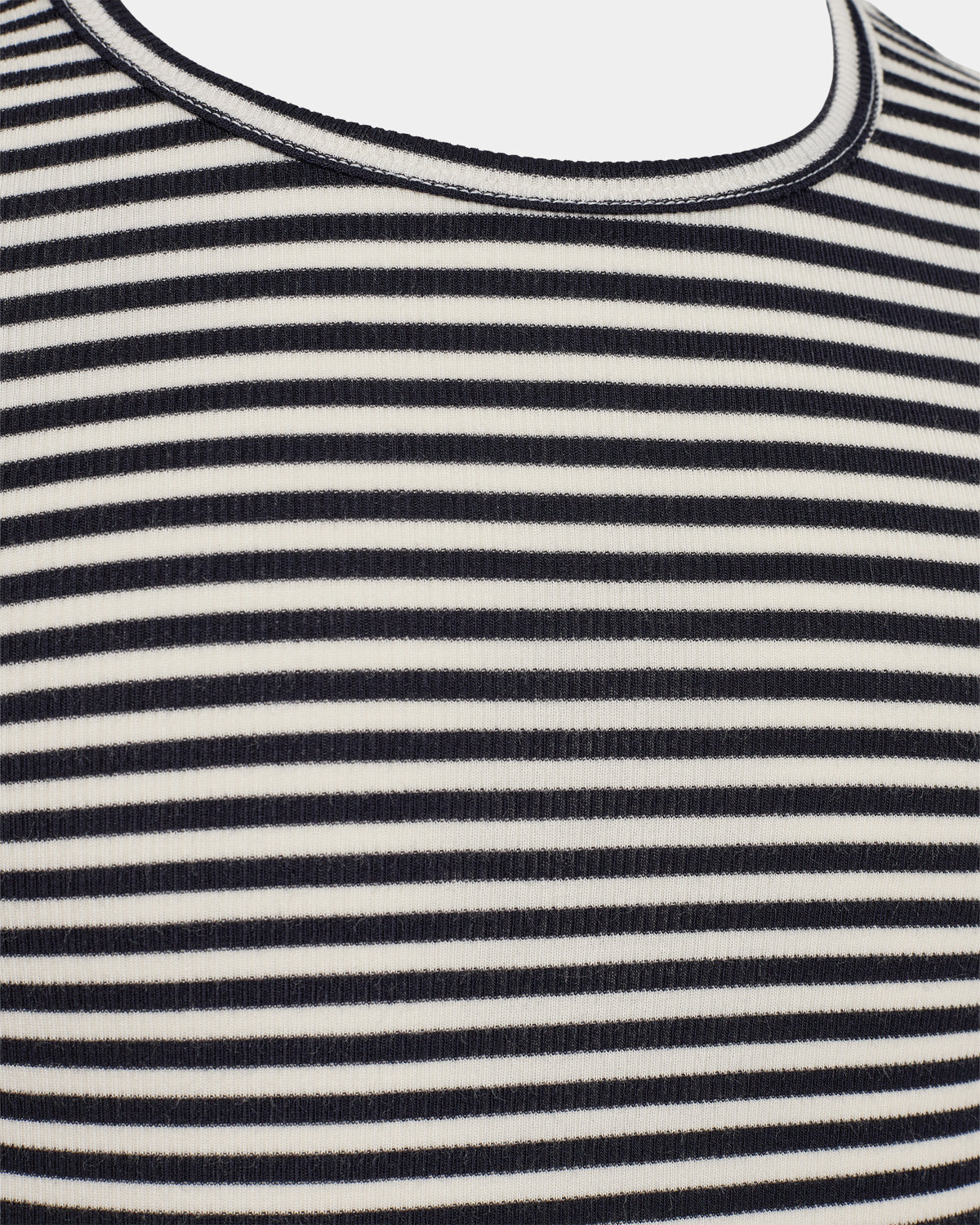 Sofie Schnoor YOUNG PETRICIASY T-SHIRT LANGÆRMET T-shirt lang ærmet 5112 Navy Striped