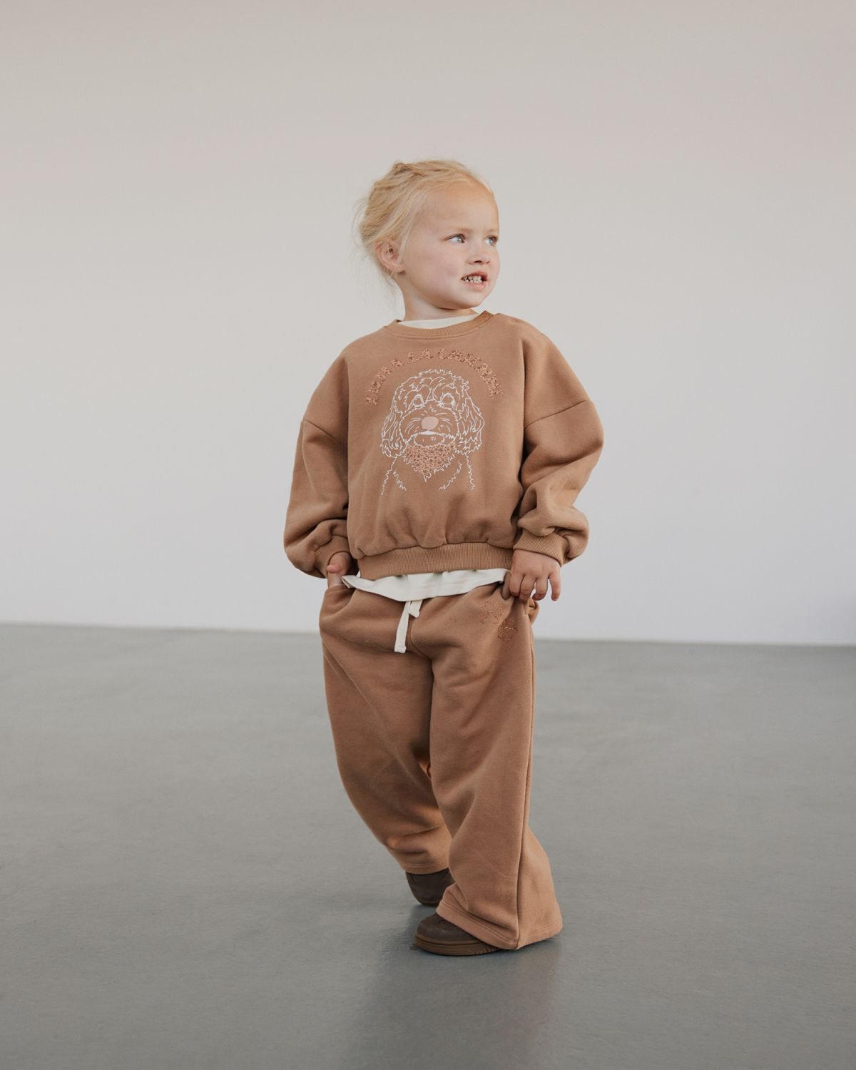 Sofie Schnoor KIDS Sweatpants Sweatpants 7122 Cashew brown