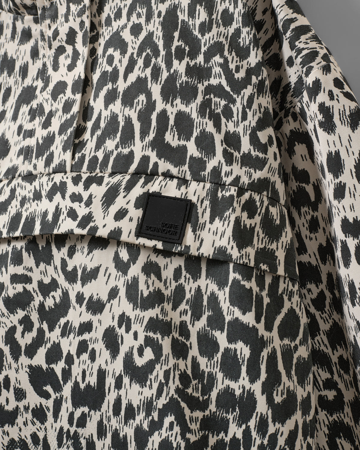 Sofie Schnoor YOUNG TRILLESY JAKKE Jakke 9073 AOP White leo